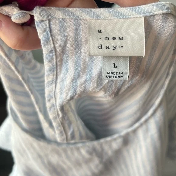 a new day White and blue Ruffle Sleeve Blouse - L - Picture 5 of 6